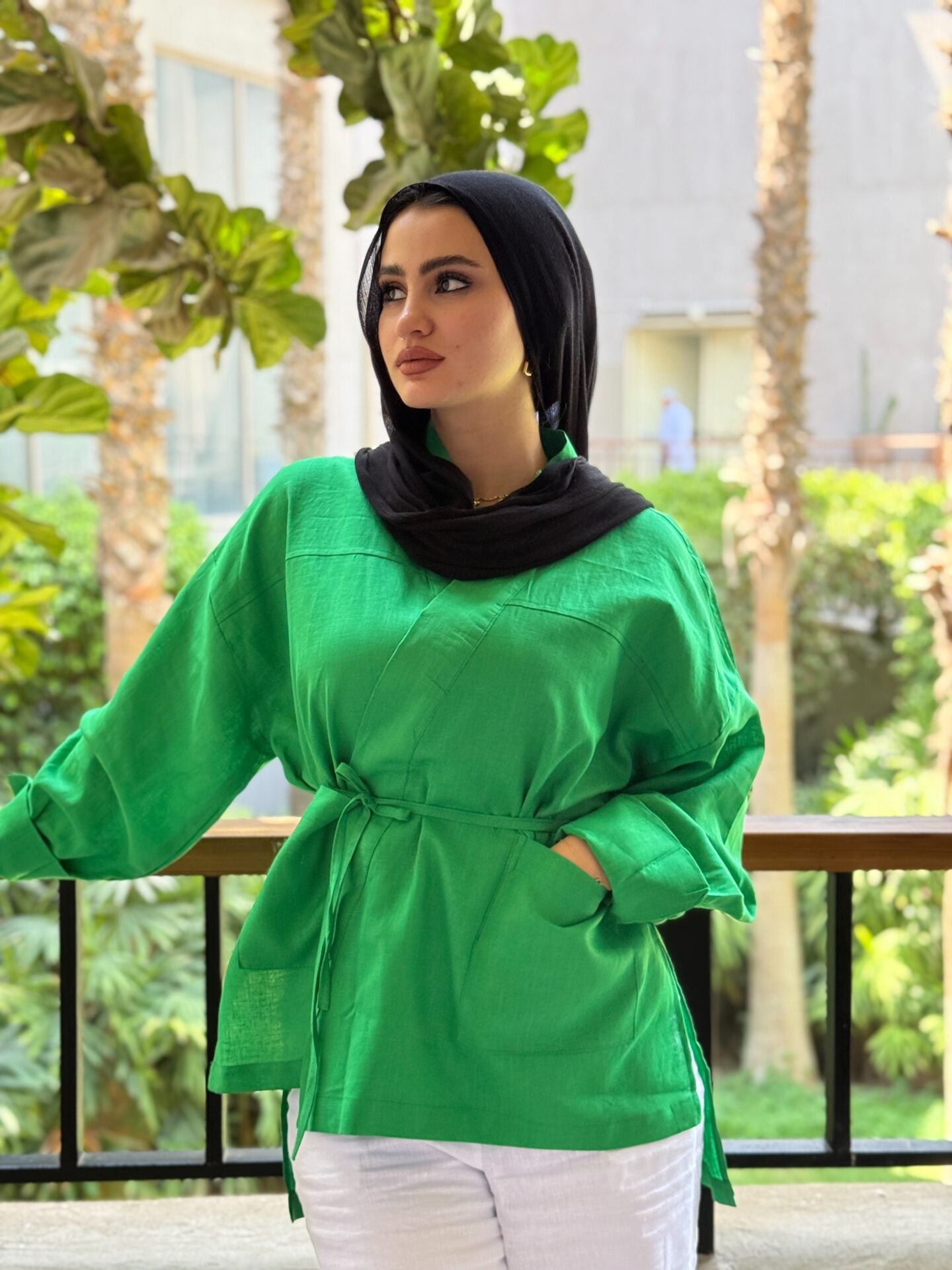 بلوزة كتان كبيرة الحجم