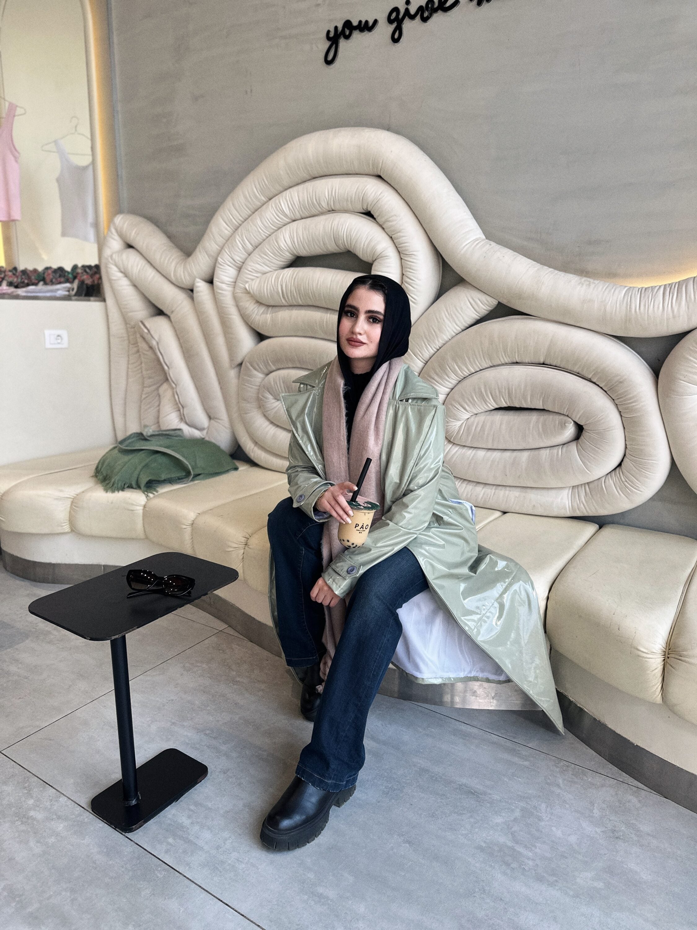 معطف باستيل جلدي