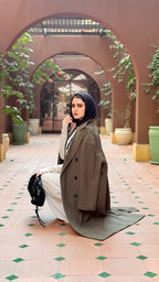 معطف صوف كبير الحجم
