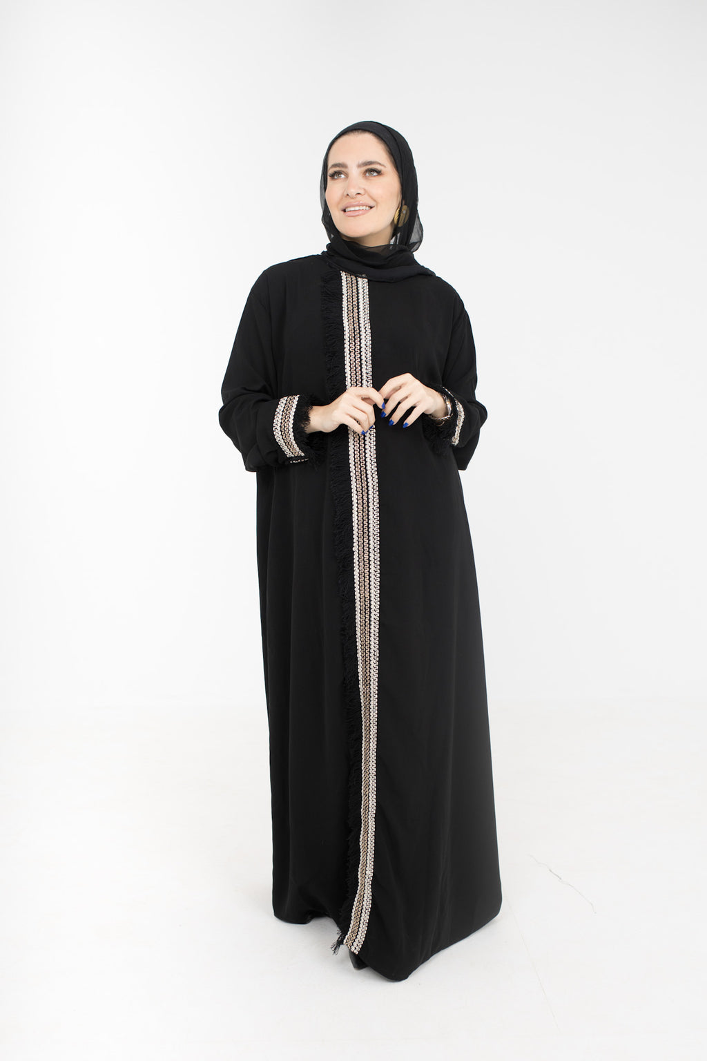 Embroidered closed abaya